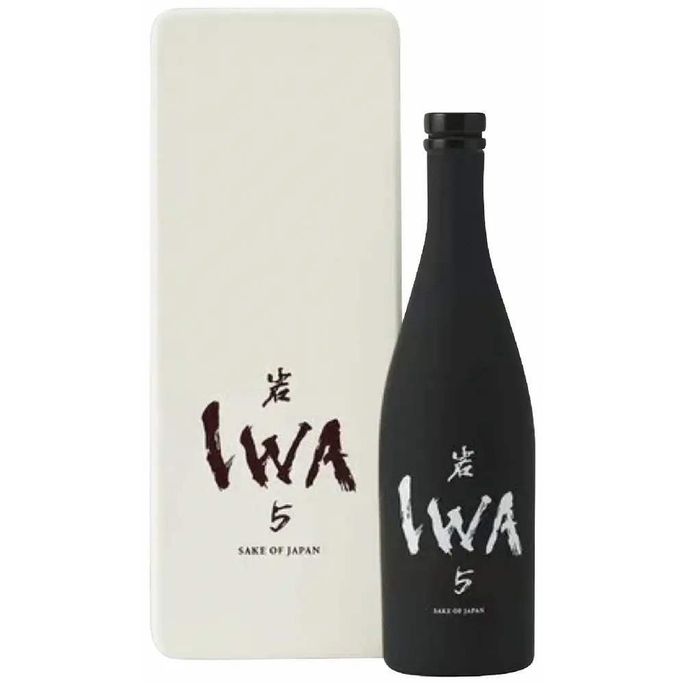 IWA 5 Junmai Daiginjo Sake Assemblage 4