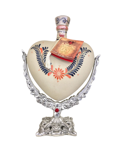 Grand Love Ceramic Heart Swing Reserva Especial Reposado Tequila 1.75Lt